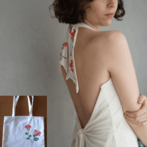 Robe été estampage fleurs décolleté lacet